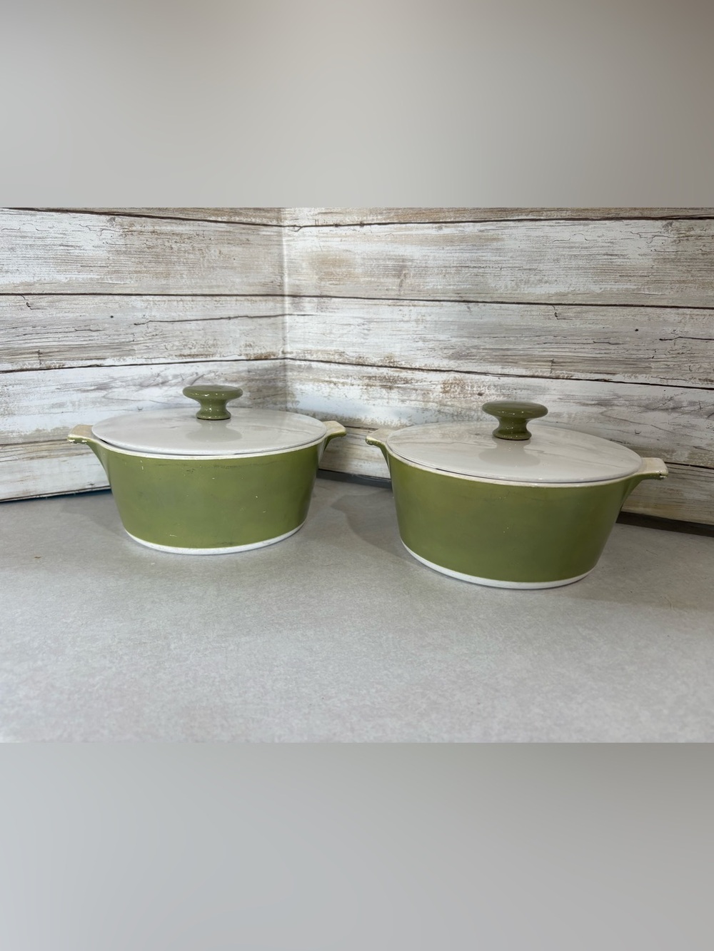 2 identical vintage  Corningware Avocado green casserole dishes with lids